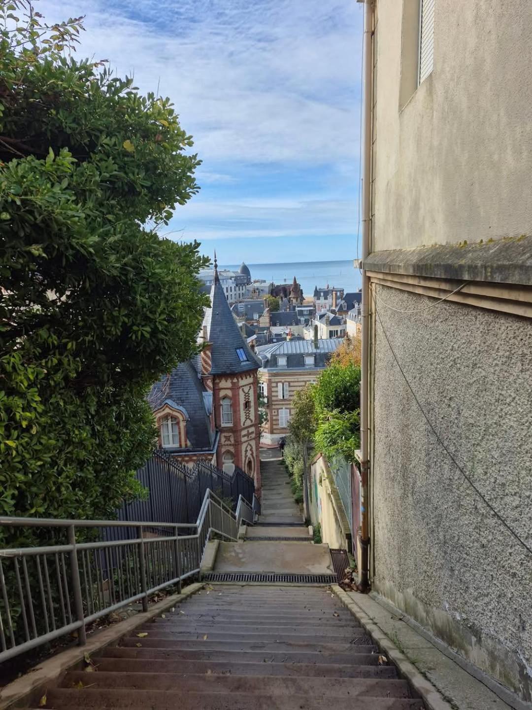 Le Capitaine Jack Apartamento Trouville-sur-Mer Exterior foto