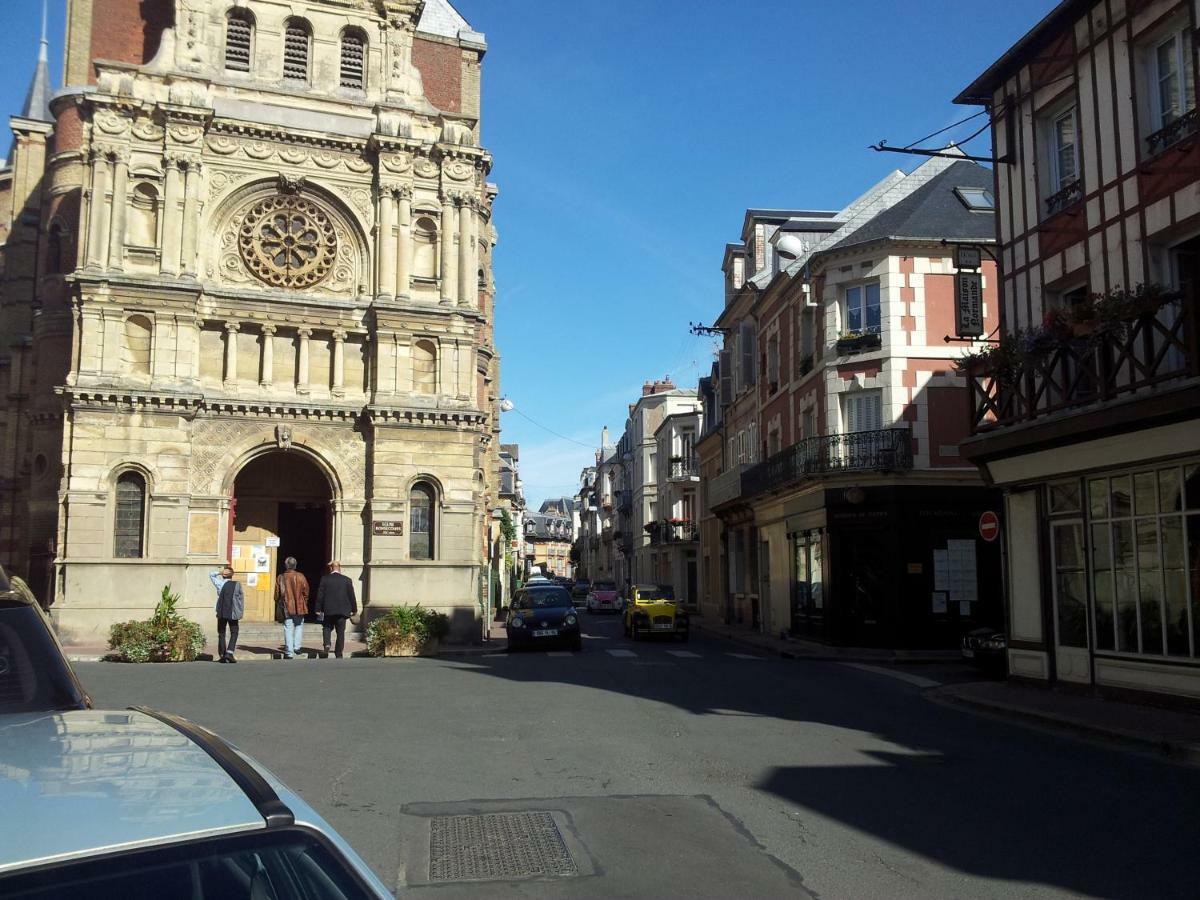 Le Capitaine Jack Apartamento Trouville-sur-Mer Exterior foto
